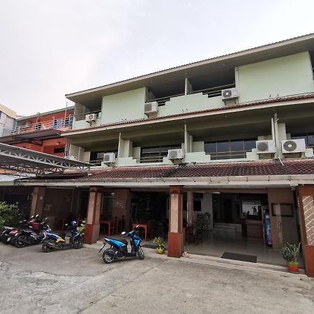 Hotel P.K. Mansion à Ao Nang Extérieur photo