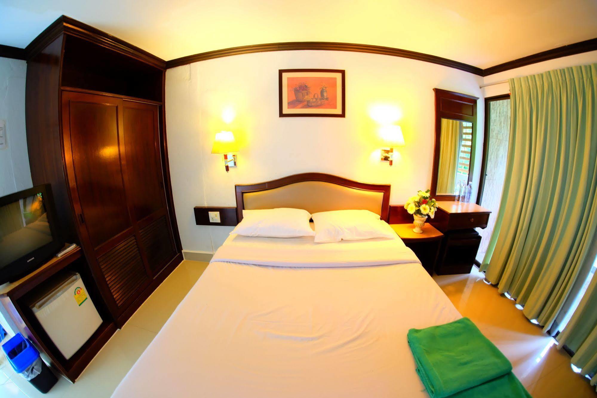 Hotel P.K. Mansion à Ao Nang Extérieur photo